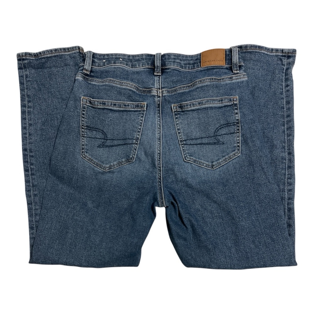 American Eagle Mom Jeans Size 6 High Rise Tapered Medium Wash Denim - Picture 2 of 7